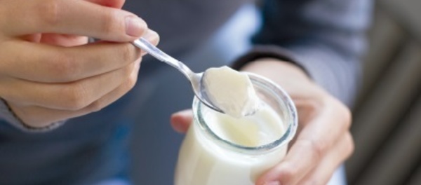 Yaourts, amandes et thé vert bénéfiques pour la lutte contre l’obésité