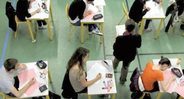 Petites bonnes  devenues bachelières