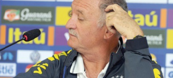 Le sélectionneur brésilien ne recule pas en défense