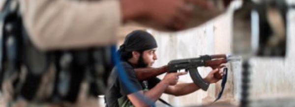 Les jihadistes de l’EI resserrent l'étau autour d'Aïn al-Arab