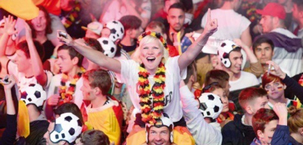 Scènes de liesse à Berlin