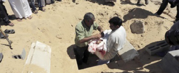 Faisant fi de toutes les lois, Israël  intensifie ses raids meurtriers à Gaza