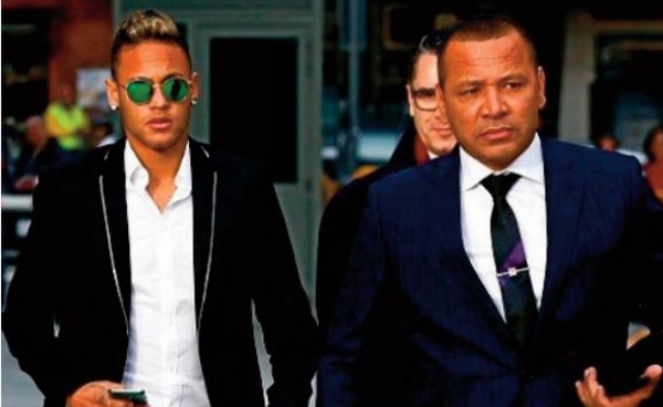 Neymar et son père nient toute irrégularité lors de leur procès pour corruptionNeymar et son père nient toute irrégularité lors de leur procès pour corruption