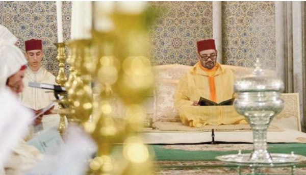 S.M le Roi, Amir Al-Mouminine, préside une veillée religieuse au Mausolée Mohammed V à Rabat