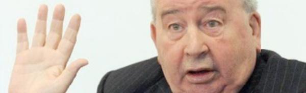 Blatter attristé par le décès de Grondona