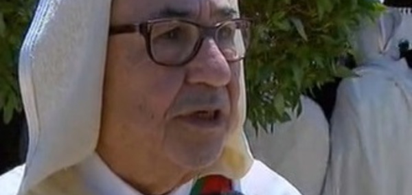 S.M le Roi décore Abdelouahed Radi