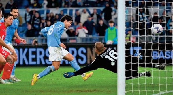 Petites victoires mais gros profits pour la Lazio et la Juventus