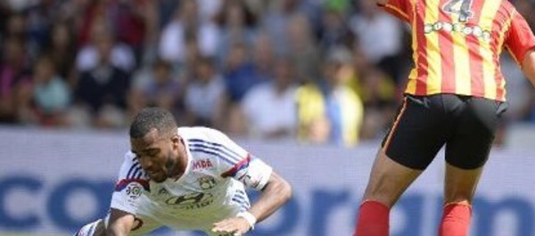 Falcao relève Monaco, Bordeaux seul en tête de la Ligue 1