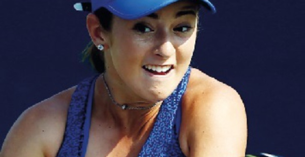 Coup de tonnerre avec l'exploit d'une  adolescente de 15 ans, l'Américaine CiCi Bellis