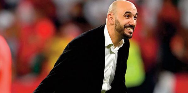 Walid Regragui, premier sélectionneur arabe à mener son équipe aux 8èmes de finale du Mondial