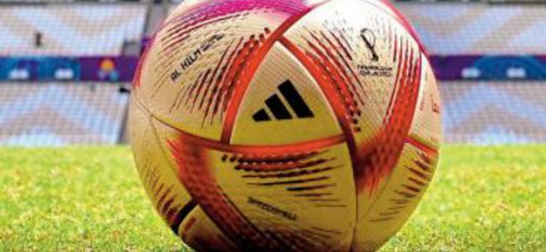 Un nouveau ballon baptisé Al Hilm pour les demi-finales