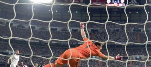 L'Atletico assomme le Real, le Barça s'échappe