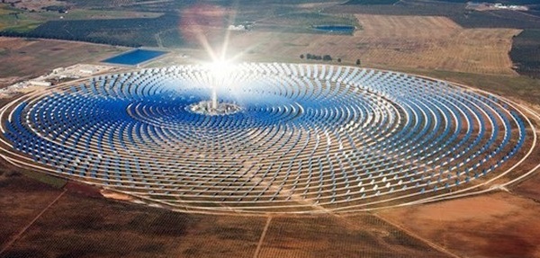 Le complexe solaire de  Noor-Ouarzazate desservira  1,1 million de Marocains d'ici 2018
