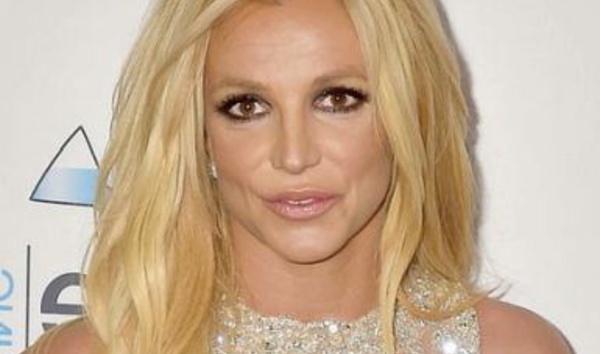 Britney Spears tacle ses fans