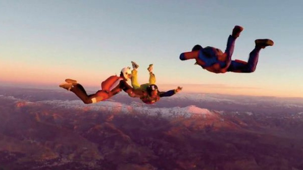 Les équipes masculine et féminine de la 1ère BIP des FAR dominent le championnat international de parachutisme