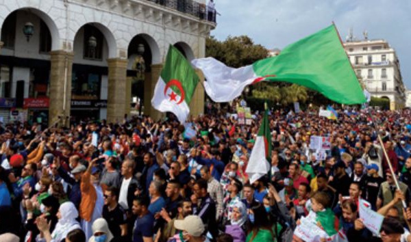 Le ministre des Affaires étrangères irlandais regrette la dissolution d'organisations de la société civile en Algérie 