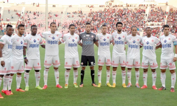 Le WAC seul aux commandes toise ses poursuivants