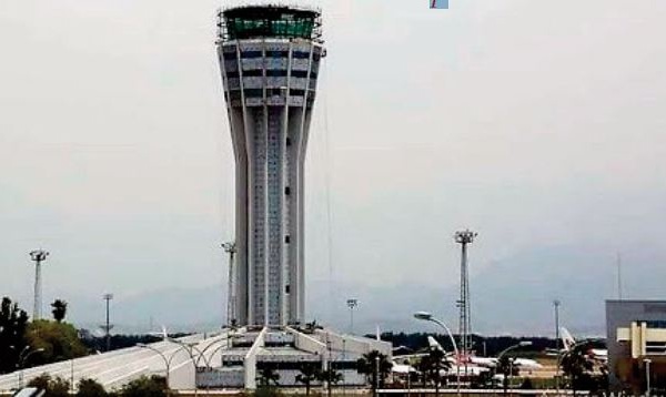 Ciel d’Alger. Ciel de tous les dangers