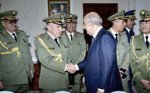 Il est inutile de jouer du clairon dans l'arrière train du chameau