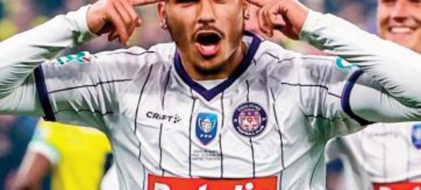 Aboukhlal buteur avec Toulouse face à Auxerre