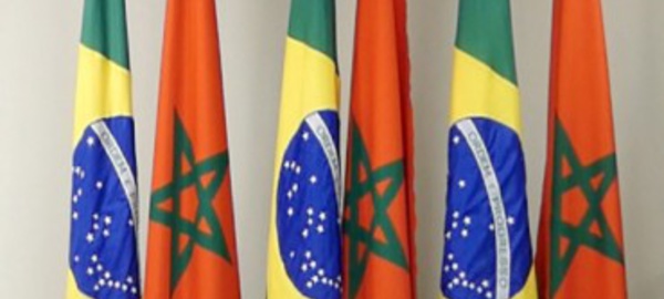 Signature à Brasilia d'un mémorandum d’entente entre le CREMS et l’Ecole supérieure de défense du Brésil