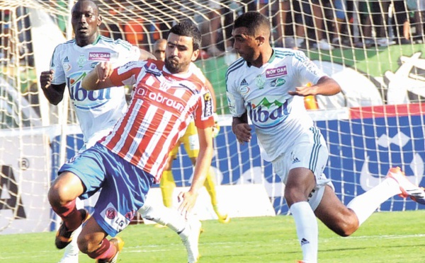 Le WAC joue sa couronne à Kénitra, le Raja à l’affût face au MAT