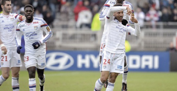 Lyon tient le rythme, Paris rejoint l'OM