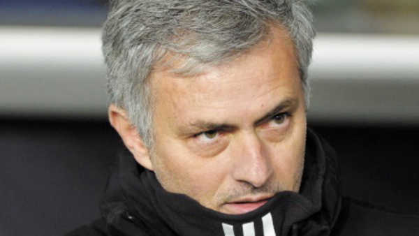 ​Mourinho encense ses gardiens et défend Hazard