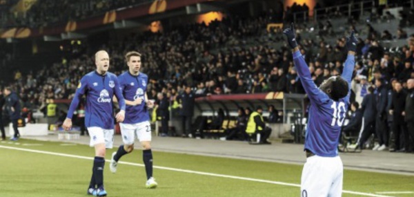 Naples et Everton cartonnent à l’Europa League