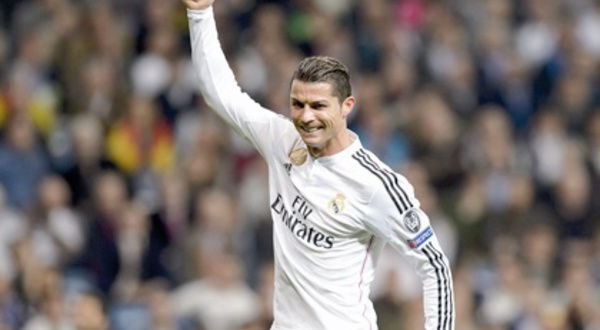 Ronaldo rejoint Raul dans la légende