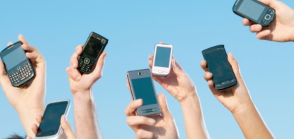 ​Les trois opérateurs télécoms en lice pour la 4G