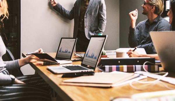 L'adaptabilité des entreprises en période d’incertitude essentielle dans la préservation de l'emploi et le soutien à la croissance économique