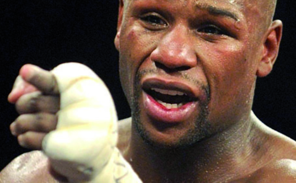Mayweather gère et touche le jackpot lors du “Combat du siècle”