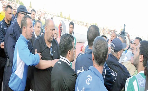 Folie footeuse, folie furieuse à Sétif