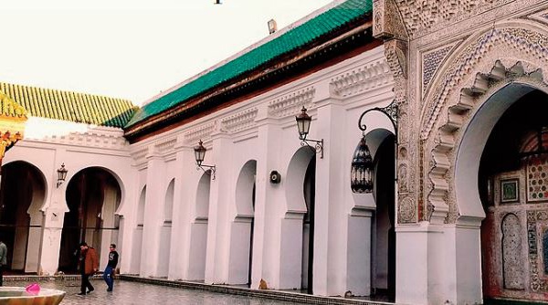 Fès, cité millénaire où dialogue et tolérance sont de tout temps façonnés par ses zaouias et mosquées