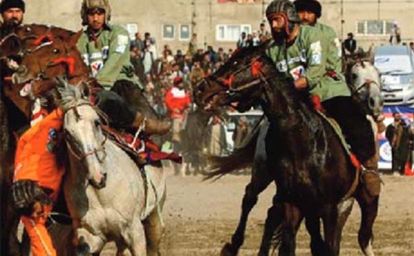 Le bouzkachi en Afghanistan. Du pain, des jeux et de l'argent