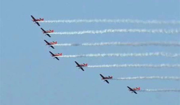 Un show époustouflant de l'équipe de voltige "Marche Verte" à M’diq
