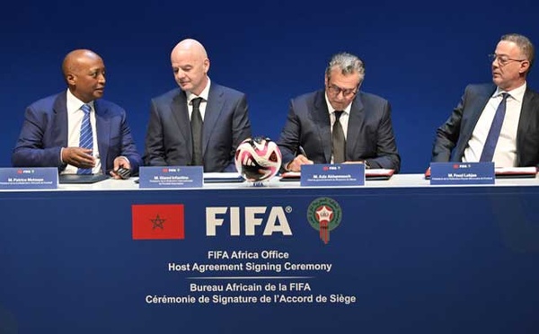Signature d'un accord de siège du Bureau Afrique de la FIFA au Maroc