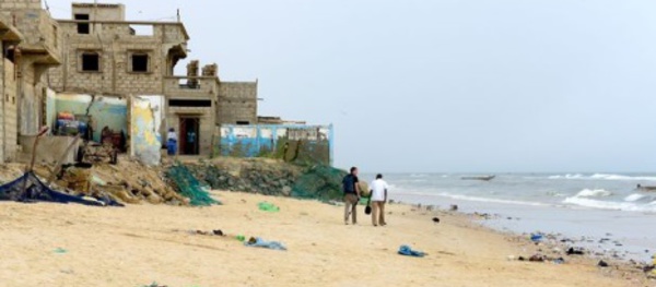 Au Sénégal, l'océan bouscule les hommes
