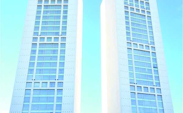 Casablanca a sa course ascensionnelle Up and Down Twin