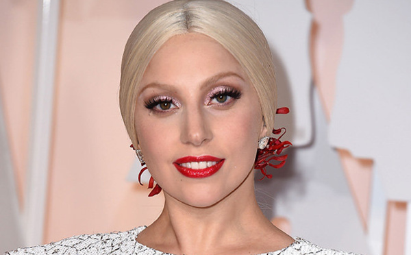 Lady Gaga nominée au Golden Globes