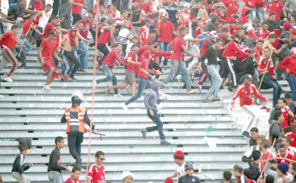 De la prison ferme pour les hooligans du derby casablancais
