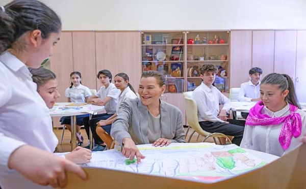 SAR la Princesse Lalla Hasnaa visite à Bakou l’établissement scolaire “le complexe éducatif n° 132-134”