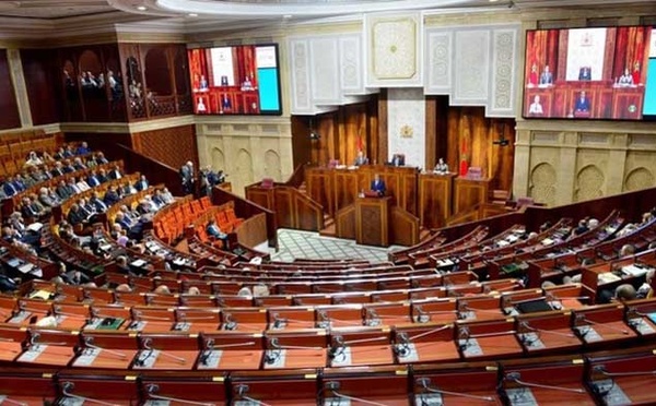 Projet de code de procédure pénale : Présentation en commission parlementaire d'amendements relatifs à l’autorisation de plaider et à la dénonciation des crimes de corruption