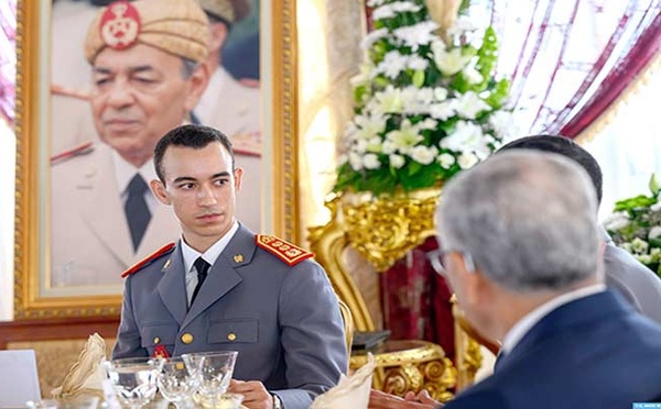 A l'occasion du 69ème anniversaire des FAR : SAR le Prince Héritier Moulay El Hassan préside le déjeuner offert par SM le Roi