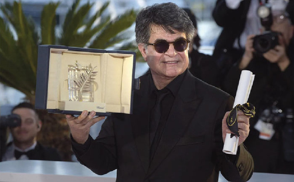 Jafar Panahi, le cinéaste interdit qui défie le pouvoir iranien