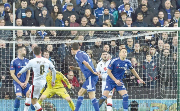 La Premier League claque des dents et de l'argent