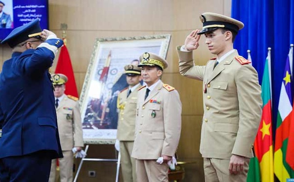 SAR le Prince Héritier Moulay El Hassan préside à Kénitra la cérémonie de sortie de la 25ème promotion du Cours supérieur de défense et de la 59ème promotion du Cours Etat-Major