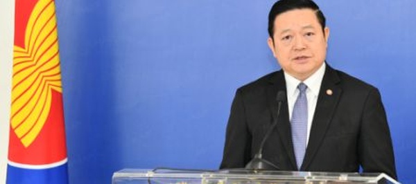 Kao Kim Hourn salue le leadership de SM le Roi Mohammed VI pour la promotion du développement socio-économique du Royaume