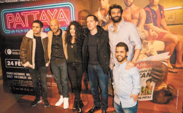 Un défilé d’humoristes à la première du film “Pattaya”